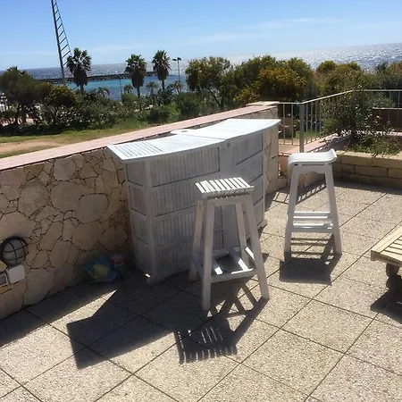 La Dolce Vita On The Beach Bed and breakfast Capitana